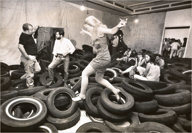 Allan Kaprow's “Yard” at the Pasadena Art Museum (1967).