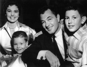 Tony Martin, Cyd Charisse and family (1956).