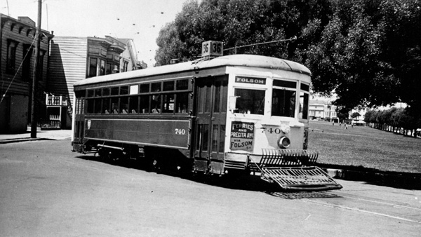 A 36 Folsom streetcar at Precita and Alabama, sometime in the 1940s. Courtesy of Philip Hoffman.